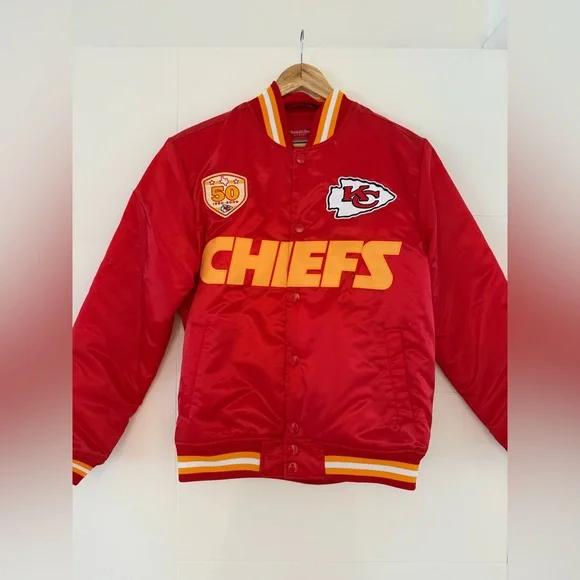 Kansas City Chiefs Bomber Women’s Jacket, size medium. - Picture 1 of 11